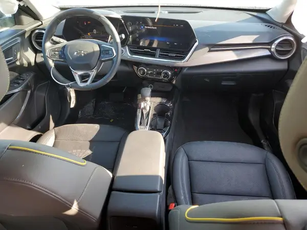 KL77LKEP8SC093999 2025 CHEVROLET TRAX - Image 8