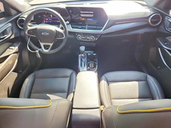 KL77LKEP8SC123874 2025 CHEVROLET TRAX - Image 8