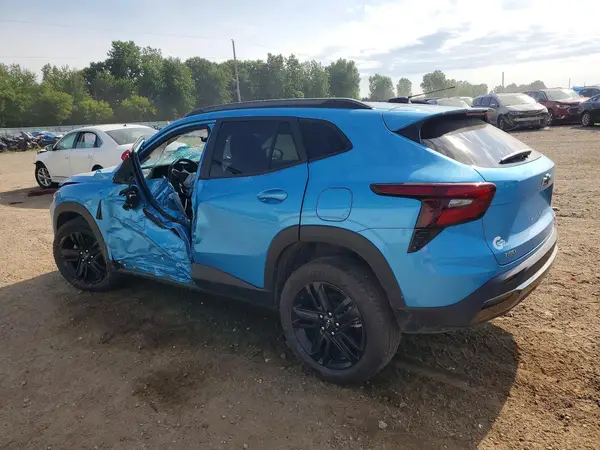 KL77LKEP8SC165350 2025 CHEVROLET TRAX - Image 2