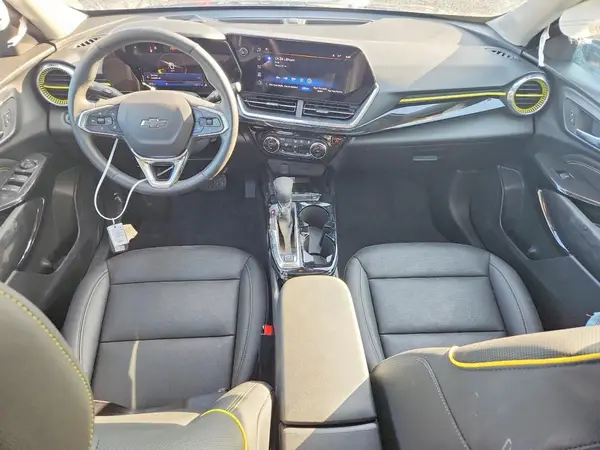 KL77LKEP8SC180768 2025 CHEVROLET TRAX - Image 8