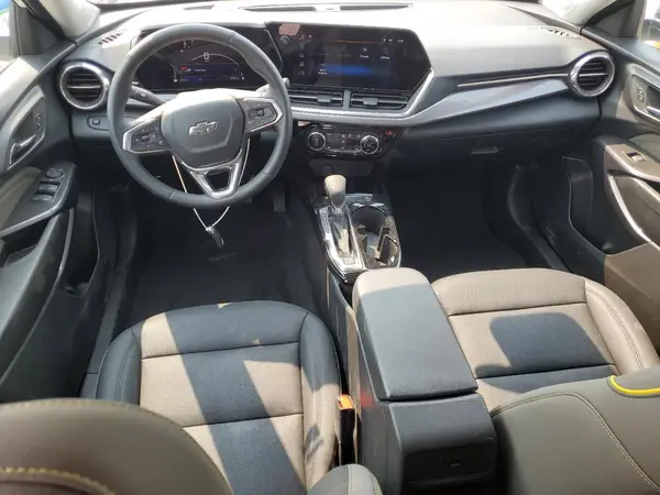 KL77LKEP8SC199174 2025 CHEVROLET TRAX - Image 8