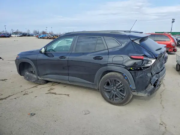 KL77LKEP8SC217088 2025 CHEVROLET TRAX - Image 2