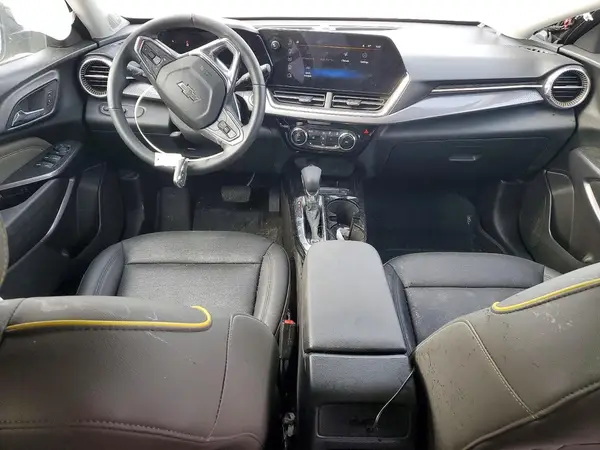 KL77LKEP8SC217088 2025 CHEVROLET TRAX - Image 8