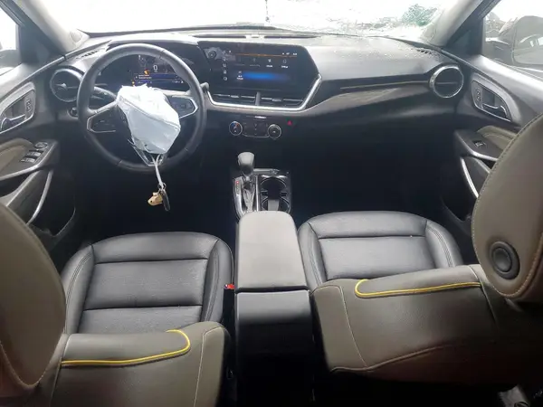 KL77LKEP8TC000402 2026 CHEVROLET TRAX - Image 8
