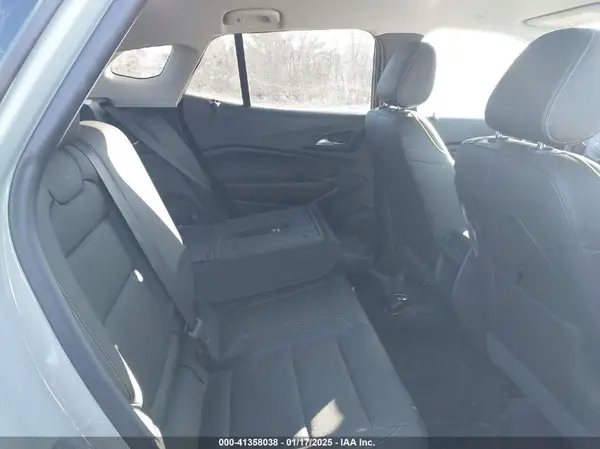 KL77LKEP9SC002724 2025 CHEVROLET TRAX - Image 8