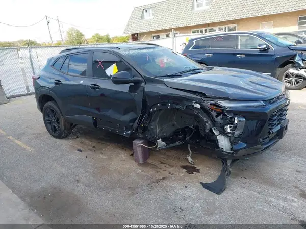 KL77LKEP9SC021435 2025 CHEVROLET TRAX - Image 1
