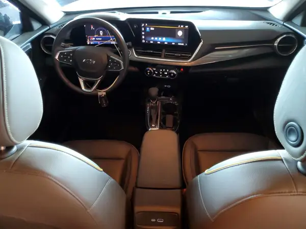 KL77LKEP9SC036582 2025 CHEVROLET TRAX - Image 8