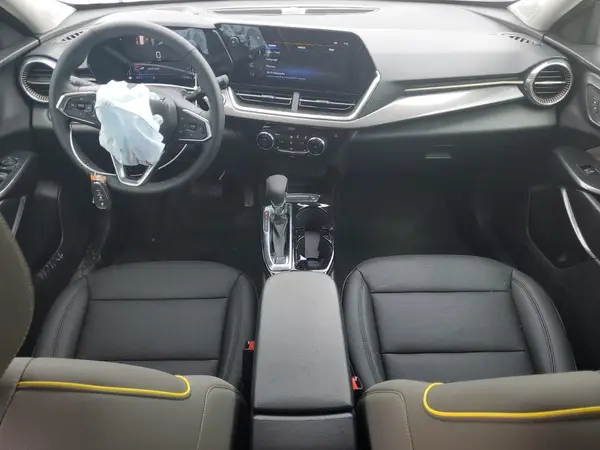 KL77LKEP9SC087212 2025 CHEVROLET TRAX - Image 8
