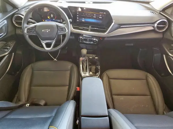 KL77LKEP9SC088004 2025 CHEVROLET TRAX - Image 8