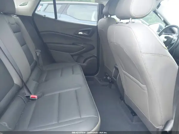 KL77LKEP9SC126850 2025 CHEVROLET TRAX - Image 8