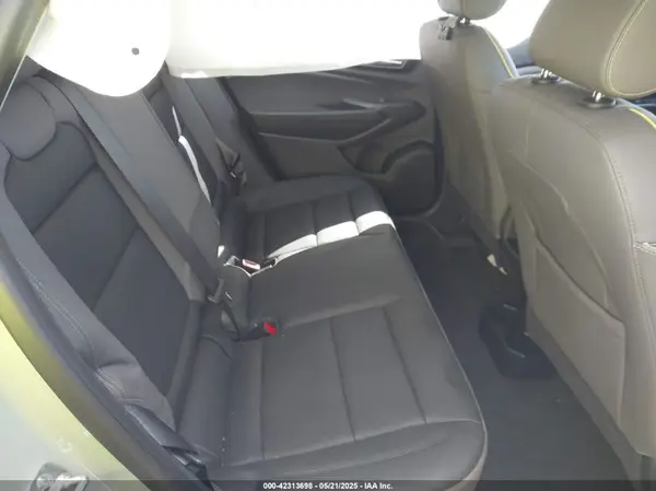 KL77LKEP9SC149111 2025 CHEVROLET TRAX - Image 8