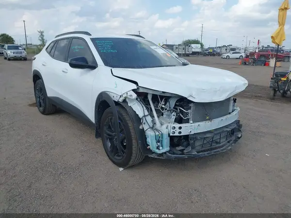 KL77LKEP9SC187633 2025 CHEVROLET TRAX - Image 1