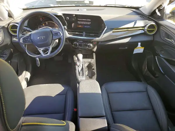 KL77LKEP9SC191701 2025 CHEVROLET TRAX - Image 8