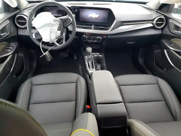KL77LKEP9SC194162 2025 CHEVROLET TRAX - Image 8
