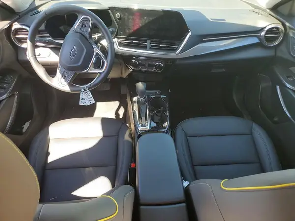 KL77LKEP9SC224597 2025 CHEVROLET TRAX - Image 8