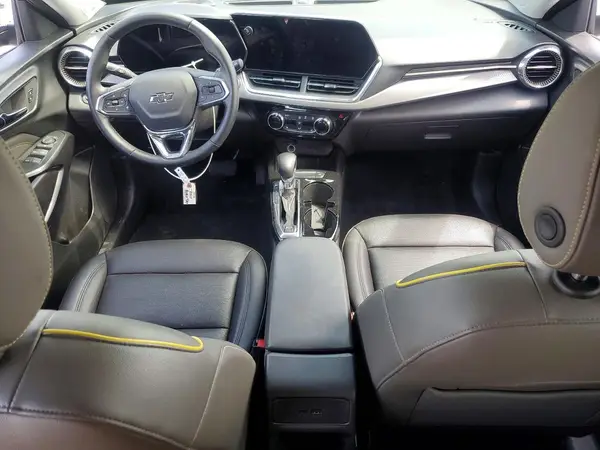 KL77LKEP9SC275565 2025 CHEVROLET TRAX - Image 8