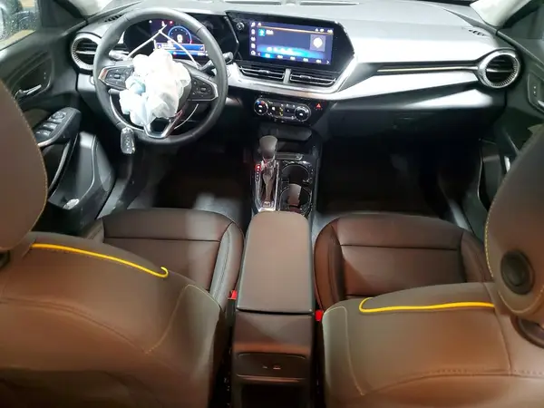 KL77LKEP9SC309603 2025 CHEVROLET TRAX - Image 8