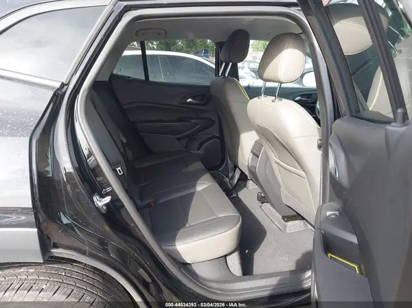 KL77LKEP9SC314347 2025 CHEVROLET TRAX - Image 8