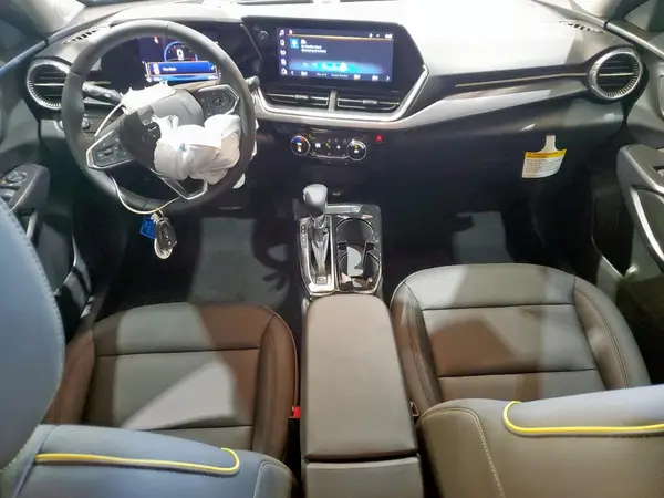 KL77LKEP9SC320200 2025 CHEVROLET TRAX - Image 8