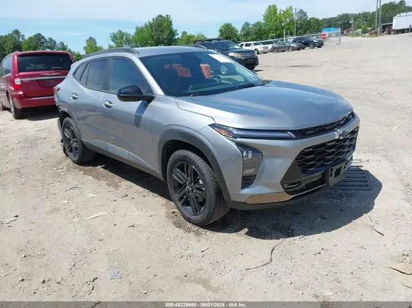 KL77LKEP9SC329527 2025 CHEVROLET TRAX - Image 1