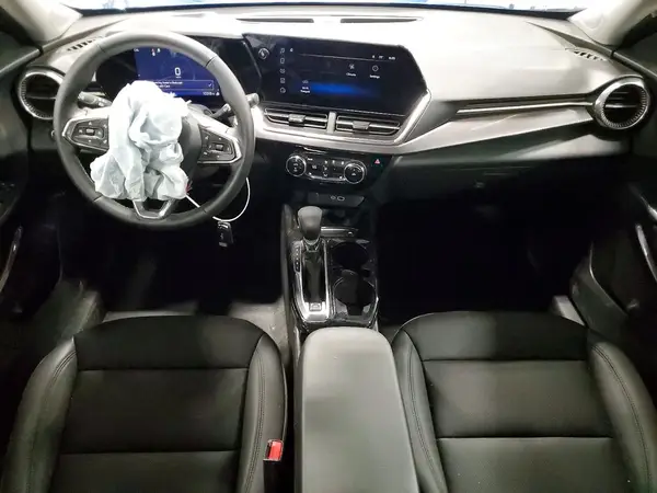 KL77LKEP9SC336445 2025 CHEVROLET TRAX - Image 8
