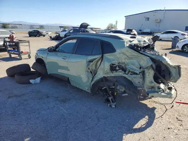 KL77LKEP9TC044490 2026 CHEVROLET TRAX - Image 2