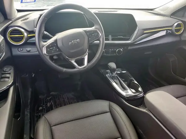 KL77LKEPXSC004322 2025 CHEVROLET TRAX - Image 8