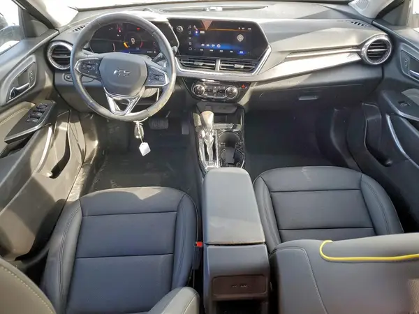 KL77LKEPXSC017569 2025 CHEVROLET TRAX - Image 8