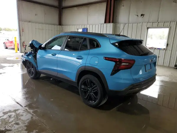 KL77LKEPXSC140742 2025 CHEVROLET TRAX - Image 2
