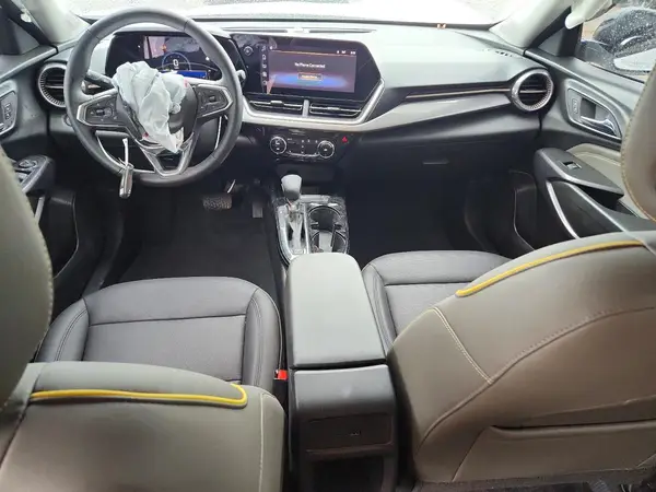 KL77LKEPXSC145746 2025 CHEVROLET TRAX - Image 8