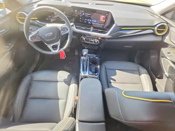 KL77LKEPXSC300389 2025 CHEVROLET TRAX - Image 8