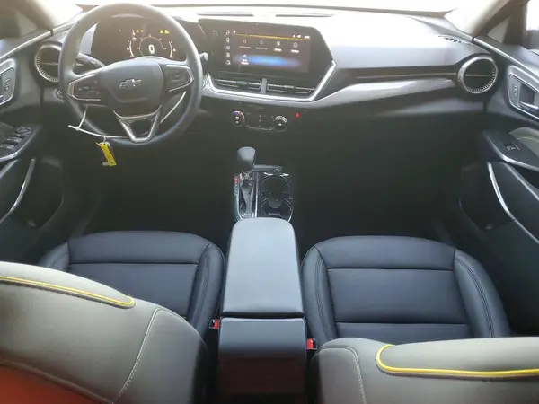 KL77LKEPXSC316088 2025 CHEVROLET TRAX - Image 8
