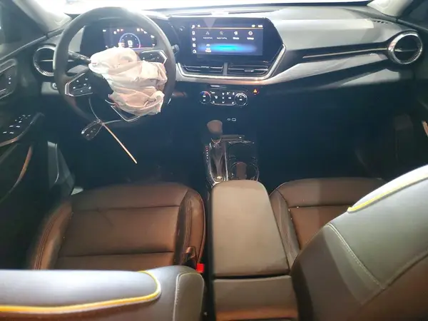 KL77LKEPXSC324000 2025 CHEVROLET TRAX - Image 8
