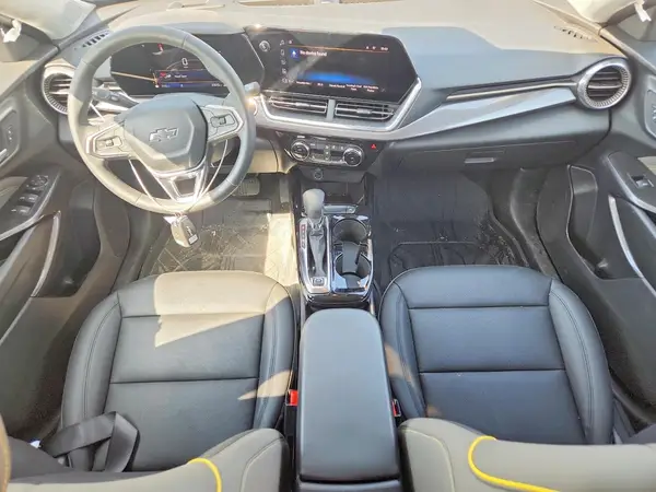 KL77LKEPXSC332310 2025 CHEVROLET TRAX - Image 8