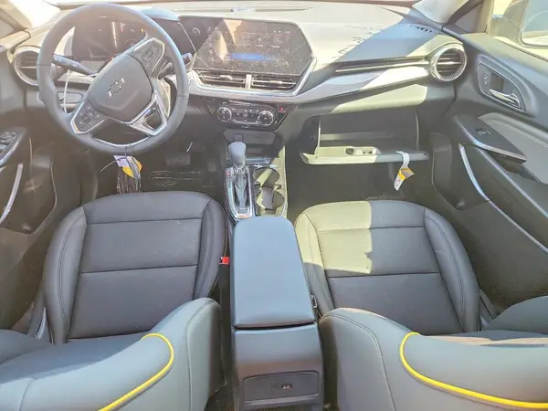 KL77LKEPXTC026161 2026 CHEVROLET TRAX - Image 8
