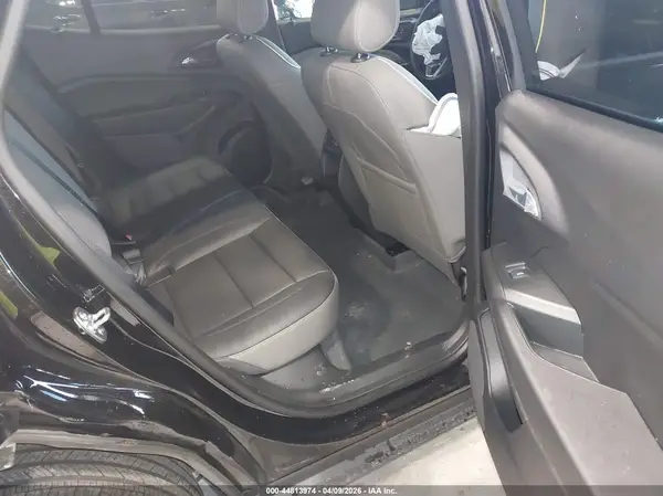 KL77LKEPXTC045504 2026 CHEVROLET TRAX - Image 8