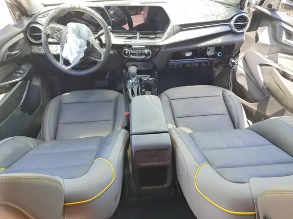 KL77LKEPXTC045731 2026 CHEVROLET TRAX - Image 8
