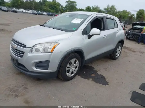 KL7CJKSB0GB508999 2016 CHEVROLET TRAX - Image 2