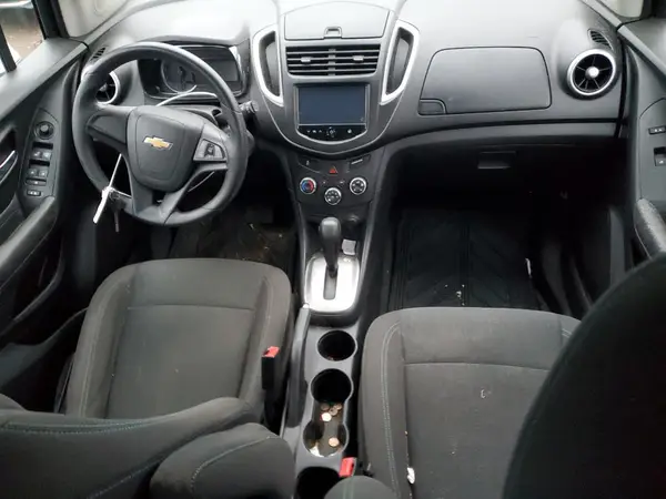 KL7CJKSB0GB516679 2016 CHEVROLET TRAX - Image 8