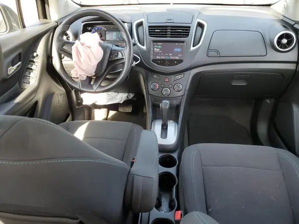KL7CJKSB0GB547687 2016 CHEVROLET TRAX - Image 8