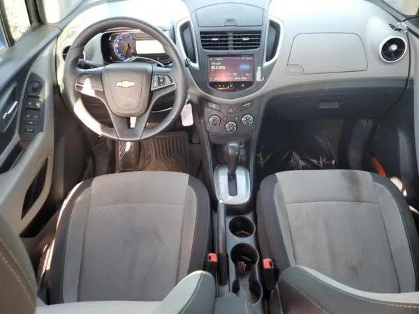 KL7CJKSB0GB570922 2016 CHEVROLET TRAX - Image 8