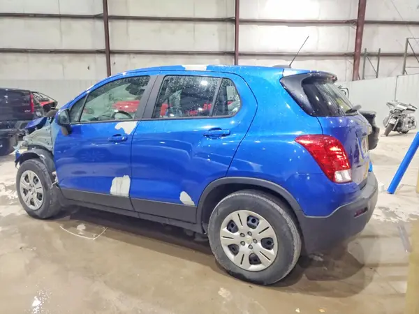 KL7CJKSB0GB574646 2016 CHEVROLET TRAX - Image 2