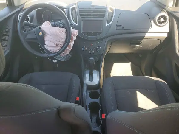 KL7CJKSB0GB583850 2016 CHEVROLET TRAX - Image 8
