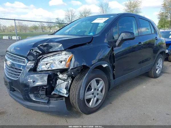 KL7CJKSB0GB611212 2016 CHEVROLET TRAX - Image 2