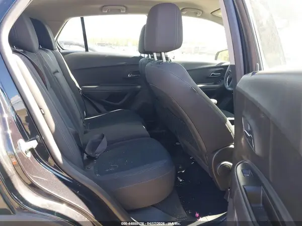 KL7CJKSB0GB611212 2016 CHEVROLET TRAX - Image 8