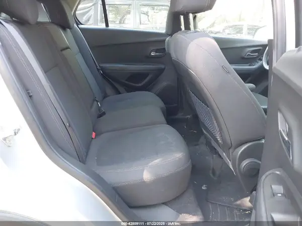 KL7CJKSB0HB088713 2017 CHEVROLET TRAX - Image 8