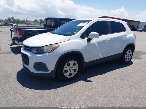 KL7CJKSB0HB100679 2017 CHEVROLET TRAX - Image 2
