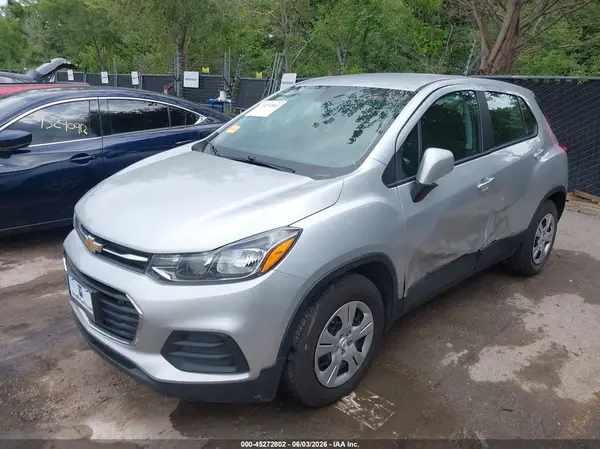 KL7CJKSB0HB123699 2017 CHEVROLET TRAX - Image 2