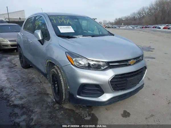 KL7CJKSB0HB210048 2017 CHEVROLET TRAX - Image 1