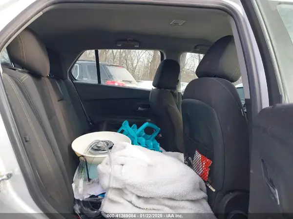 KL7CJKSB0HB210048 2017 CHEVROLET TRAX - Image 8